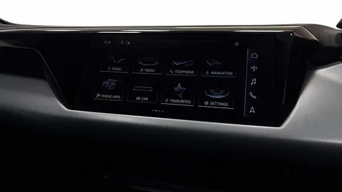 BK23WTD Audi e-tron GT 390kW Quattro 93kWh 4dr Auto Thumbnail #8