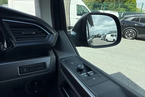 DF74EWU Volkswagen California 2.0 TDI Ocean 4dr DSG Thumbnail #17