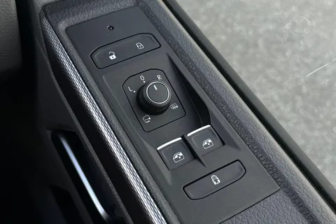 DF74EWU Volkswagen California 2.0 TDI Ocean 4dr DSG Thumbnail #40