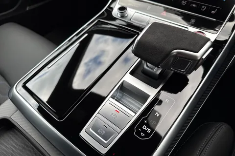  Audi RS Q8 4.0 TFSI V8 Performance Carbon Vorsprung Tiptronic quattro Euro 6 (s/s) 5dr Thumbnail #23