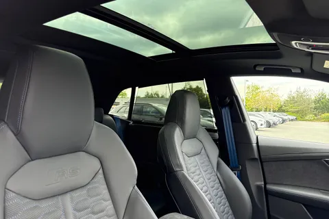  Audi RS Q8 4.0 TFSI V8 Performance Carbon Vorsprung Tiptronic quattro Euro 6 (s/s) 5dr Thumbnail #24