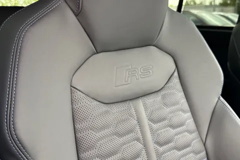  Audi RS Q8 4.0 TFSI V8 Performance Carbon Vorsprung Tiptronic quattro Euro 6 (s/s) 5dr Thumbnail #45