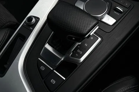 SH19GHB Audi A5 40 TDI S Line 5dr S Tronic Thumbnail #19