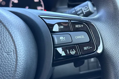 NL23UOM Honda HR-V 1.5 eHEV Elegance 5dr CVT Thumbnail #34