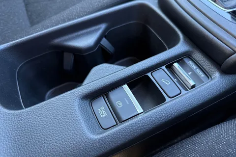 NL23UOM Honda HR-V 1.5 eHEV Elegance 5dr CVT Thumbnail #46