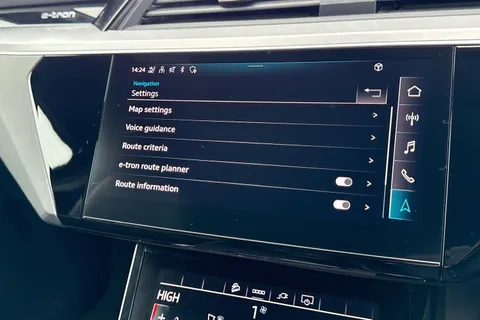 CF72ZPT Audi e-tron Sportback Black Edition 55 quattro 300,00 kW Thumbnail #40