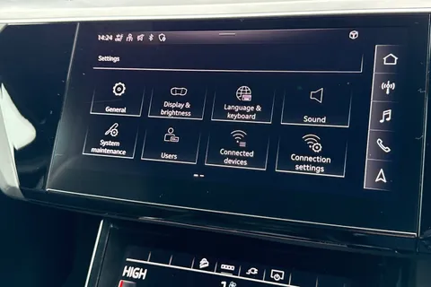 CF72ZPT Audi e-tron Sportback Black Edition 55 quattro 300,00 kW Thumbnail #47