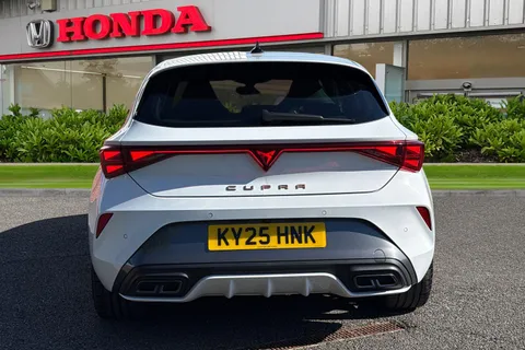 KY25HNK CUPRA Leon 1.5 eTSI 150 V2 5dr DSG Thumbnail #6