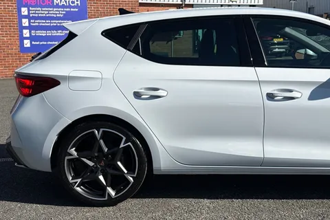 KY25HNK CUPRA Leon 1.5 eTSI 150 V2 5dr DSG Thumbnail #30