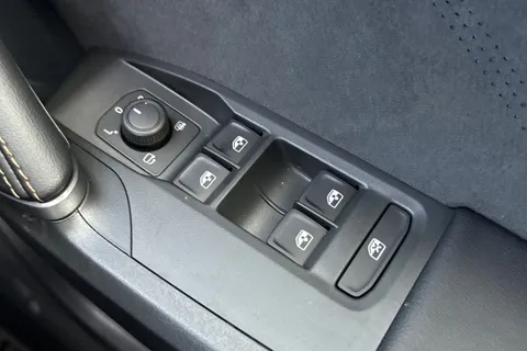 KW75TVN CUPRA Leon 1.5 eTSI 150 V2 5dr DSG Thumbnail #35