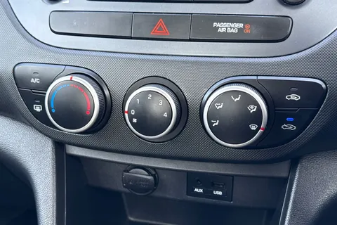 EK69OSW Hyundai I10 1.0 SE 5dr Thumbnail #22