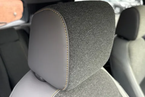 MT25YNJ Honda Jazz 1.5 i-MMD Hybrid Advance Sport 5dr eCVT Thumbnail #31