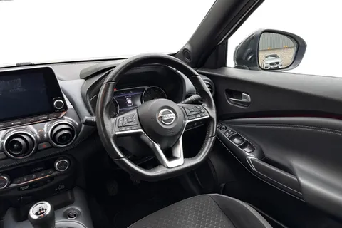 DE20MWY Nissan Juke 1.0 DiG-T N-Connecta 5dr Thumbnail #13