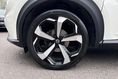 DE20MWY Nissan Juke 1.0 DiG-T N-Connecta 5dr Thumbnail #23