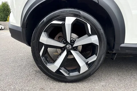 DE20MWY Nissan Juke 1.0 DiG-T N-Connecta 5dr Thumbnail #24