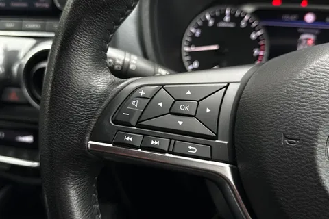 DE20MWY Nissan Juke 1.0 DiG-T N-Connecta 5dr Thumbnail #33