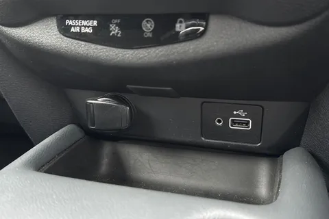 DE20MWY Nissan Juke 1.0 DiG-T N-Connecta 5dr Thumbnail #38