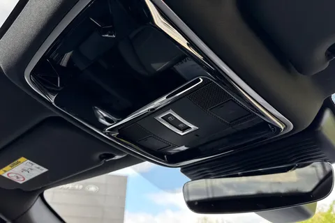 DN75WCF Land Rover Range Rover Velar 2.0 D200 Dynamic SE 5dr Thumbnail #24