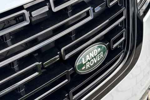DN75WCF Land Rover Range Rover Velar 2.0 D200 Dynamic SE 5dr Thumbnail #31