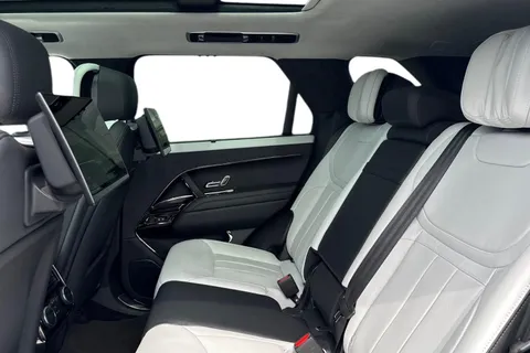 LB73CZT Land Rover Range Rover Sport 3.0 P550e 38.2kWh Autobiography SUV 5dr Petrol Plug-in Hybrid Auto 4WD Euro 6 (s/s) (550 ps) Thumbnail #5