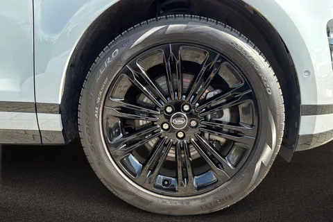 DU75YOK Land Rover Range Rover Evoque 2.0 D200 Dynamic SE 5dr Thumbnail #9