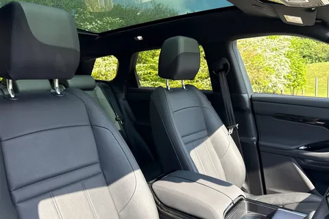 DU75YOK Land Rover Range Rover Evoque 2.0 D200 Dynamic SE 5dr Thumbnail #22