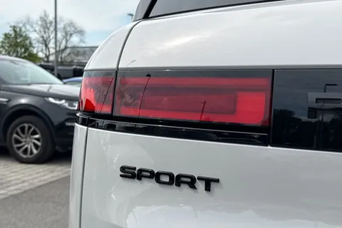 LB73CZT Land Rover Range Rover Sport 3.0 P550e 38.2kWh Autobiography SUV 5dr Petrol Plug-in Hybrid Auto 4WD Euro 6 (s/s) (550 ps) Thumbnail #28