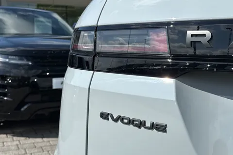 DU75YOK Land Rover Range Rover Evoque 2.0 D200 Dynamic SE 5dr Thumbnail #27