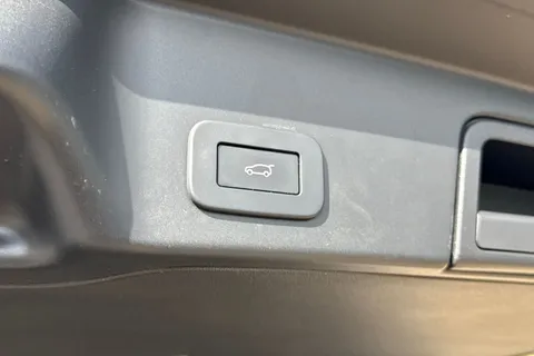 DU75YOK Land Rover Range Rover Evoque 2.0 D200 Dynamic SE 5dr Thumbnail #30