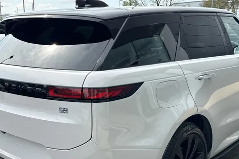 LB73CZT Land Rover Range Rover Sport 3.0 P550e 38.2kWh Autobiography SUV 5dr Petrol Plug-in Hybrid Auto 4WD Euro 6 (s/s) (550 ps) Thumbnail #38