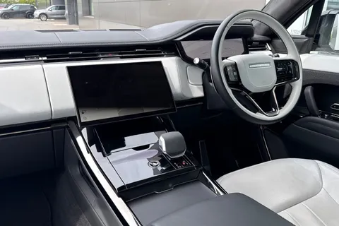 LB73CZT Land Rover Range Rover Sport 3.0 P550e 38.2kWh Autobiography SUV 5dr Petrol Plug-in Hybrid Auto 4WD Euro 6 (s/s) (550 ps) Thumbnail #47