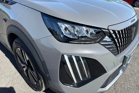 EO24NBE PEUGEOT e-2008 50kWh Allure Auto 5dr (7kW Charger) Thumbnail #8