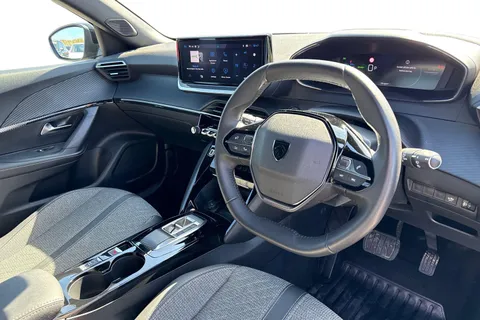 EO24NBE PEUGEOT e-2008 50kWh Allure Auto 5dr (7kW Charger) Thumbnail #13