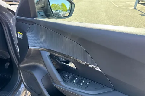 EO24NBE PEUGEOT e-2008 50kWh Allure Auto 5dr (7kW Charger) Thumbnail #20