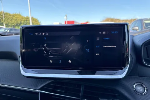 EO24NBE PEUGEOT e-2008 50kWh Allure Auto 5dr (7kW Charger) Thumbnail #21