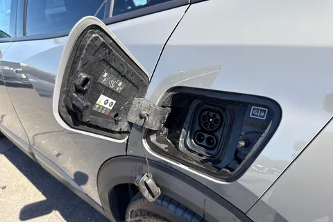 EO24NBE PEUGEOT e-2008 50kWh Allure Auto 5dr (7kW Charger) Thumbnail #37