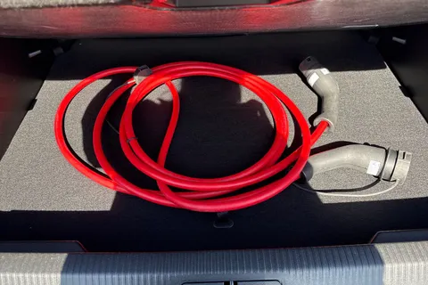 EO24NBE PEUGEOT e-2008 50kWh Allure Auto 5dr (7kW Charger) Thumbnail #38