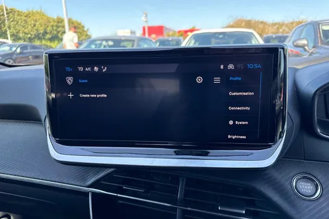 EO24NBE PEUGEOT e-2008 50kWh Allure Auto 5dr (7kW Charger) Thumbnail #50