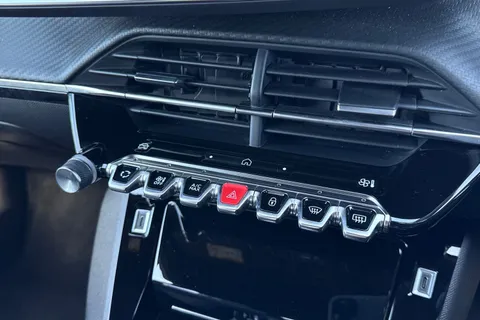 EO24NBE PEUGEOT e-2008 50kWh Allure Auto 5dr (7kW Charger) Thumbnail #54