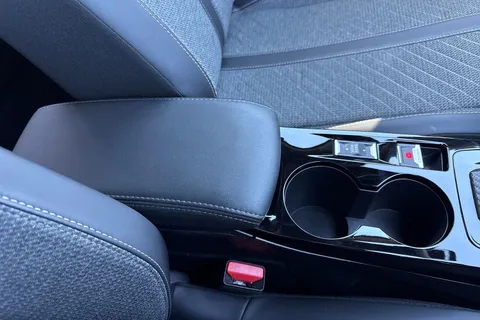 EO24NBE PEUGEOT e-2008 50kWh Allure Auto 5dr (7kW Charger) Thumbnail #58