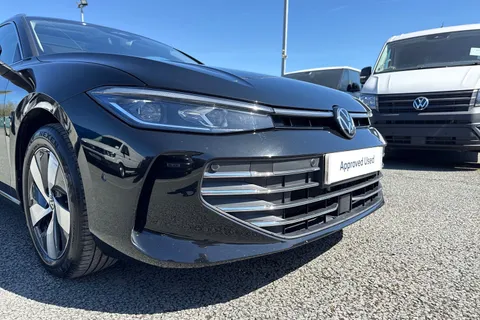 KS75JKZ Volkswagen Passat 1.5 TSI eHybrid Match 5dr DSG ⭐Tilting and sliding panoramic⭐ Thumbnail #10