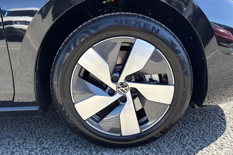 KS75JKZ Volkswagen Passat 1.5 TSI eHybrid Match 5dr DSG ⭐Tilting and sliding panoramic⭐ Thumbnail #11