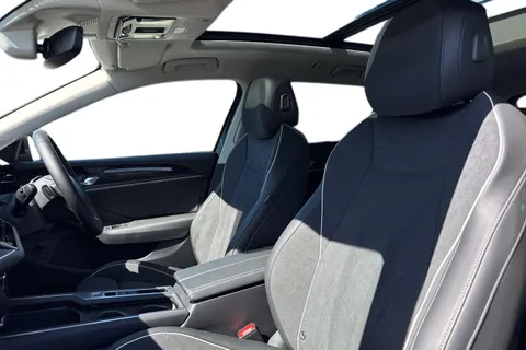 KS75JKZ Volkswagen Passat 1.5 TSI eHybrid Match 5dr DSG ⭐Tilting and sliding panoramic⭐ Thumbnail #17