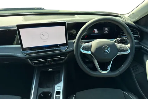 KS75JKZ Volkswagen Passat 1.5 TSI eHybrid Match 5dr DSG ⭐Tilting and sliding panoramic⭐ Thumbnail #19