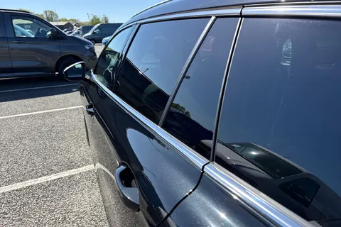 KS75JKZ Volkswagen Passat 1.5 TSI eHybrid Match 5dr DSG ⭐Tilting and sliding panoramic⭐ Thumbnail #36