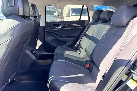 KS75JKZ Volkswagen Passat 1.5 TSI eHybrid Match 5dr DSG ⭐Tilting and sliding panoramic⭐ Thumbnail #37