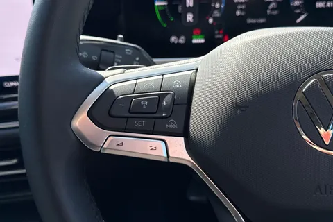 KS75JKZ Volkswagen Passat 1.5 TSI eHybrid Match 5dr DSG ⭐Tilting and sliding panoramic⭐ Thumbnail #49