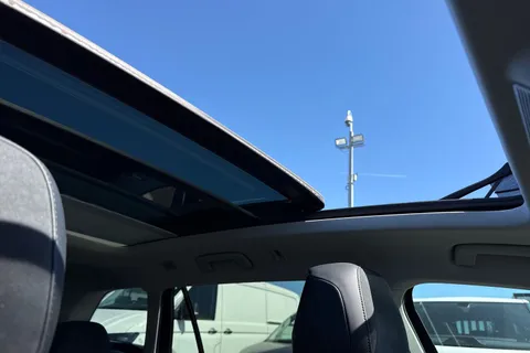 KS75JKZ Volkswagen Passat 1.5 TSI eHybrid Match 5dr DSG ⭐Tilting and sliding panoramic⭐ Thumbnail #52