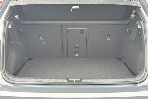 MV26UDD Volkswagen Golf 2.0 TSI 265 GTI 5dr DSG, DCC, PAN ROOF, 19' QUEENSTOWN ALLOYS Thumbnail #7