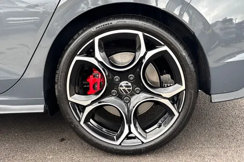MV26UDD Volkswagen Golf 2.0 TSI 265 GTI 5dr DSG, DCC, PAN ROOF, 19' QUEENSTOWN ALLOYS Thumbnail #13